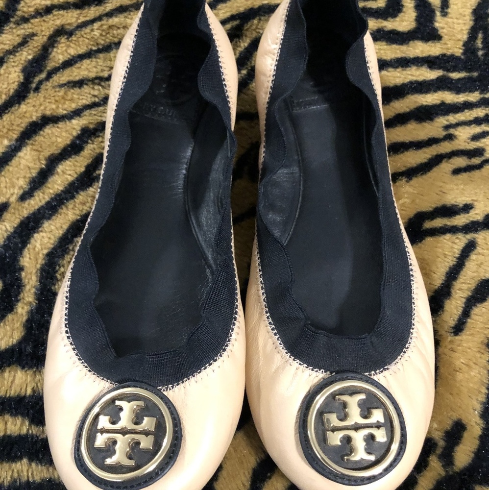 Womens flats